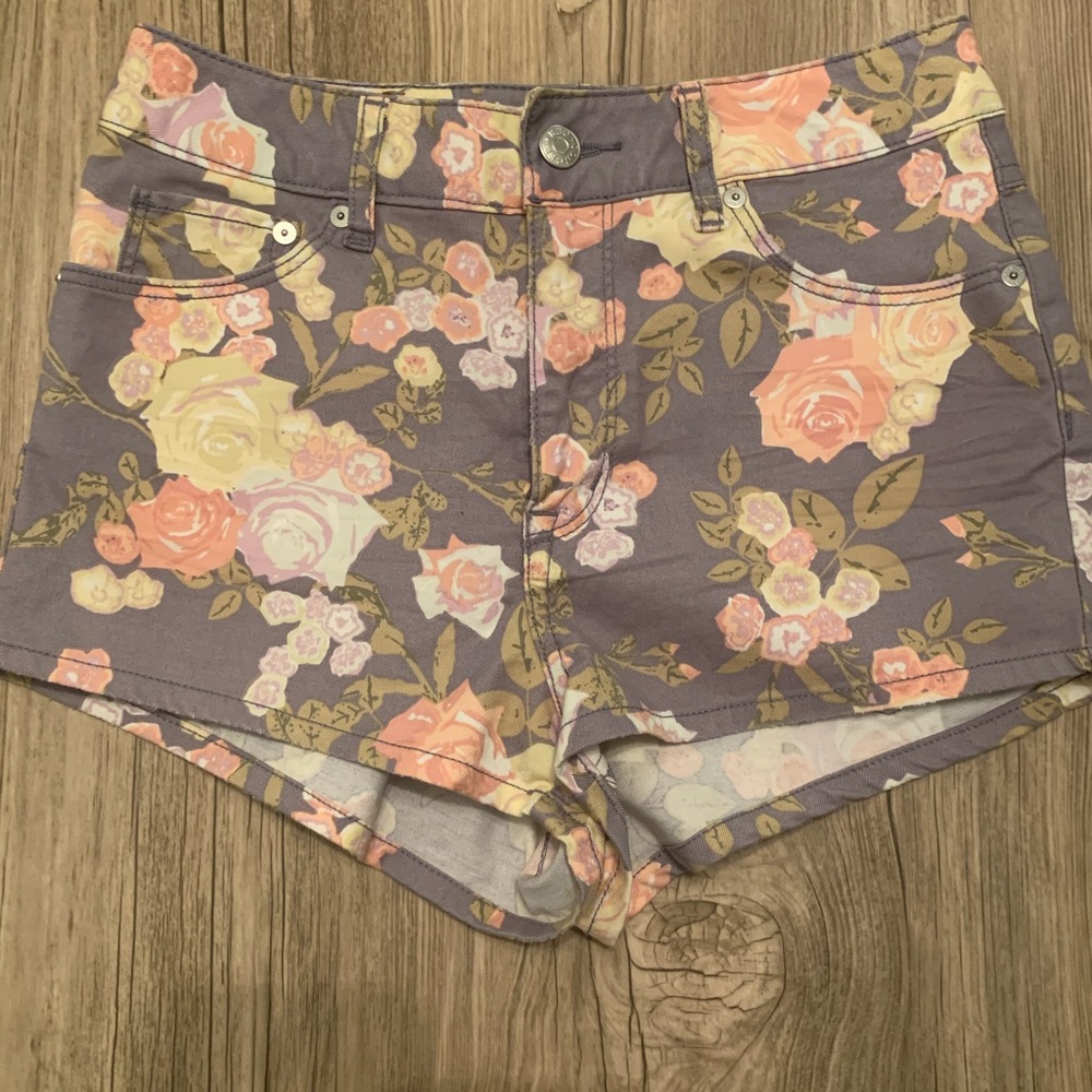 Floral mini shorts